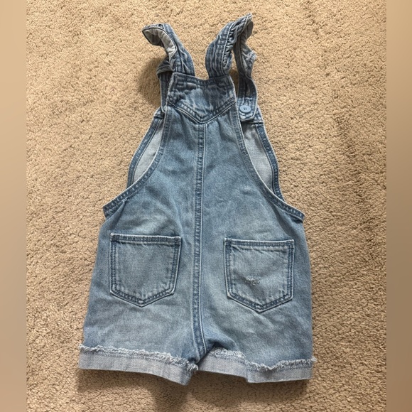 GAP Light Blue Denim Overalls with Heart Patch 18-24 Months - Picture 2 of 3